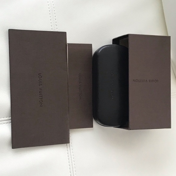 Louis Vuitton - Attitude Gold U - Sunglasses - Picture 6 of 8